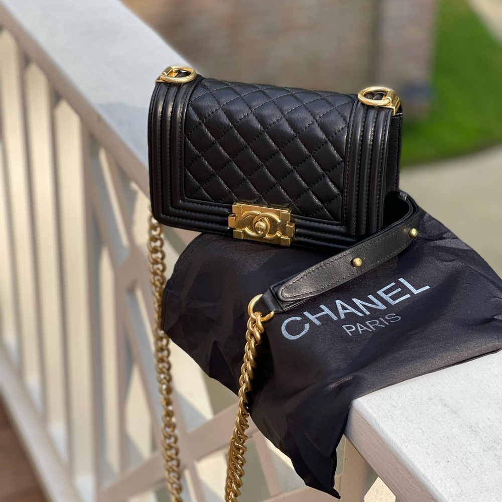 Chanel series classic flap bag